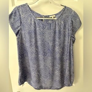 New Joie blue and white shirt sleeve blouse size L
